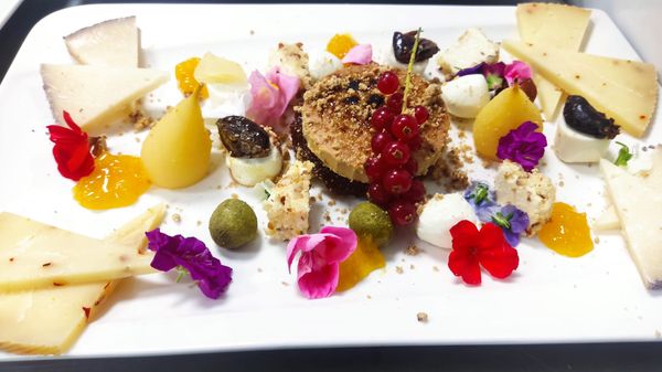 Plato especial Artitapes